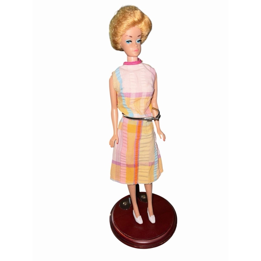 Vintage 1964 Blonde Bubble Cut Barbie Doll Mattel - Blue Eyes Pink Lips